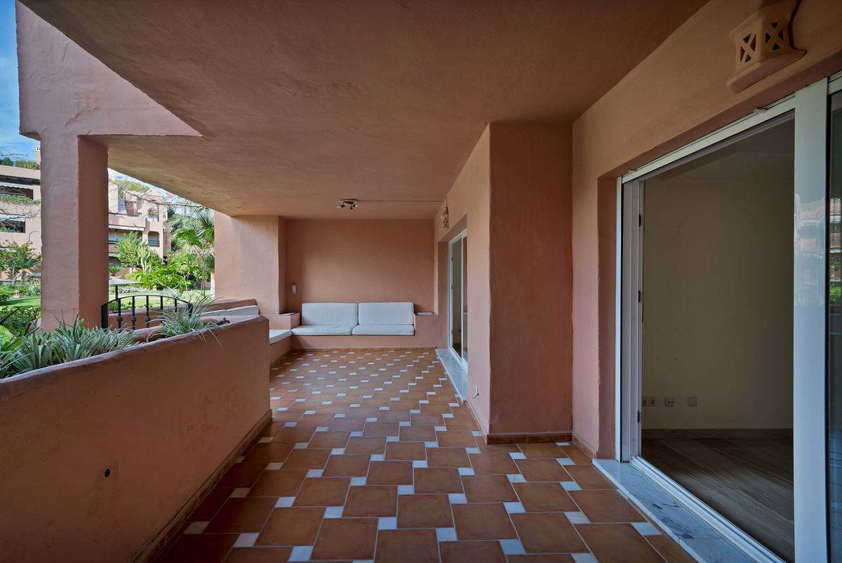 Se vende Apartamento Planta Baja de 2 dormitorios en Costa Del Sol, Málaga, España