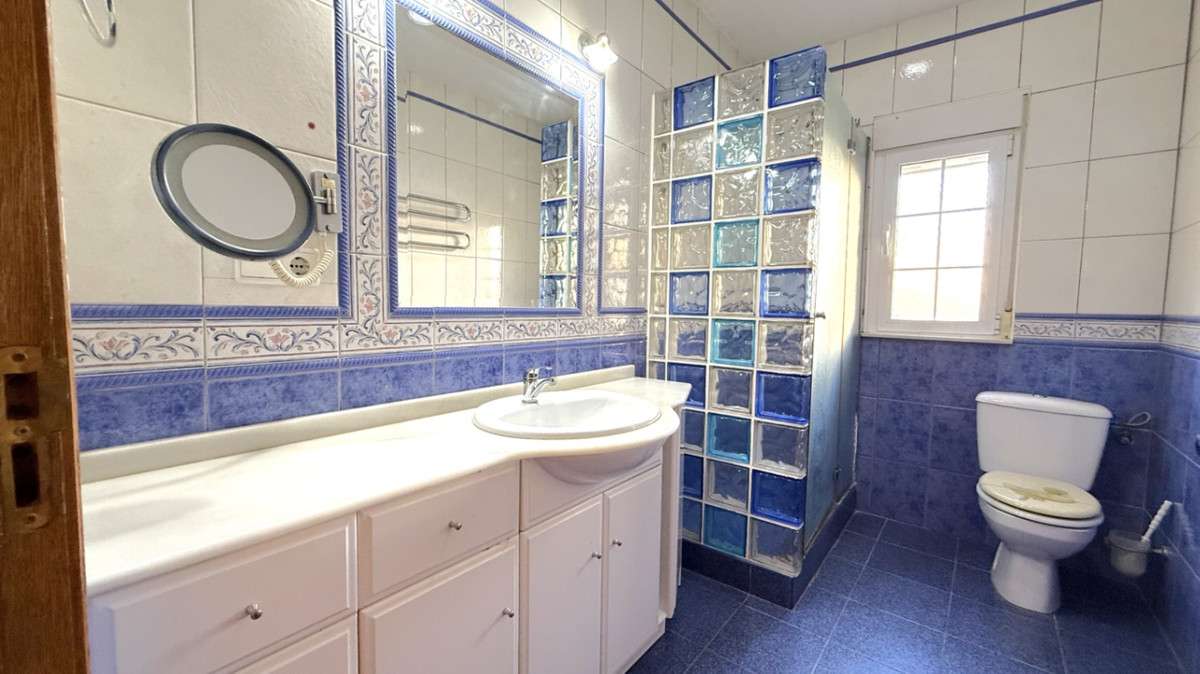 4 Bed Townhouse for sale in Pilar De La Horadada Costa Blanca, Alicante, Spain
