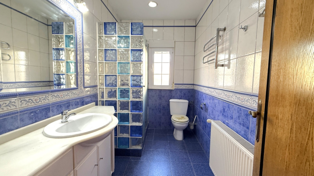 4 Bed Townhouse for sale in Pilar De La Horadada Costa Blanca, Alicante, Spain
