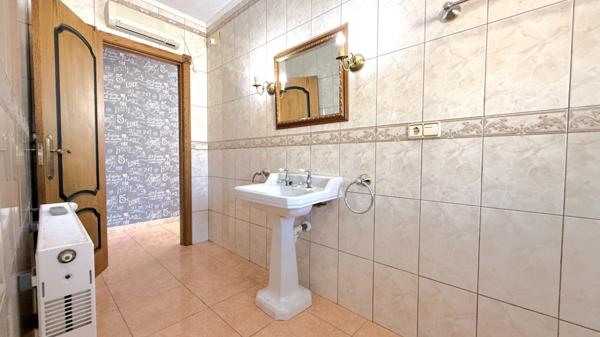 4 Bed Townhouse for sale in Pilar De La Horadada Costa Blanca, Alicante, Spain