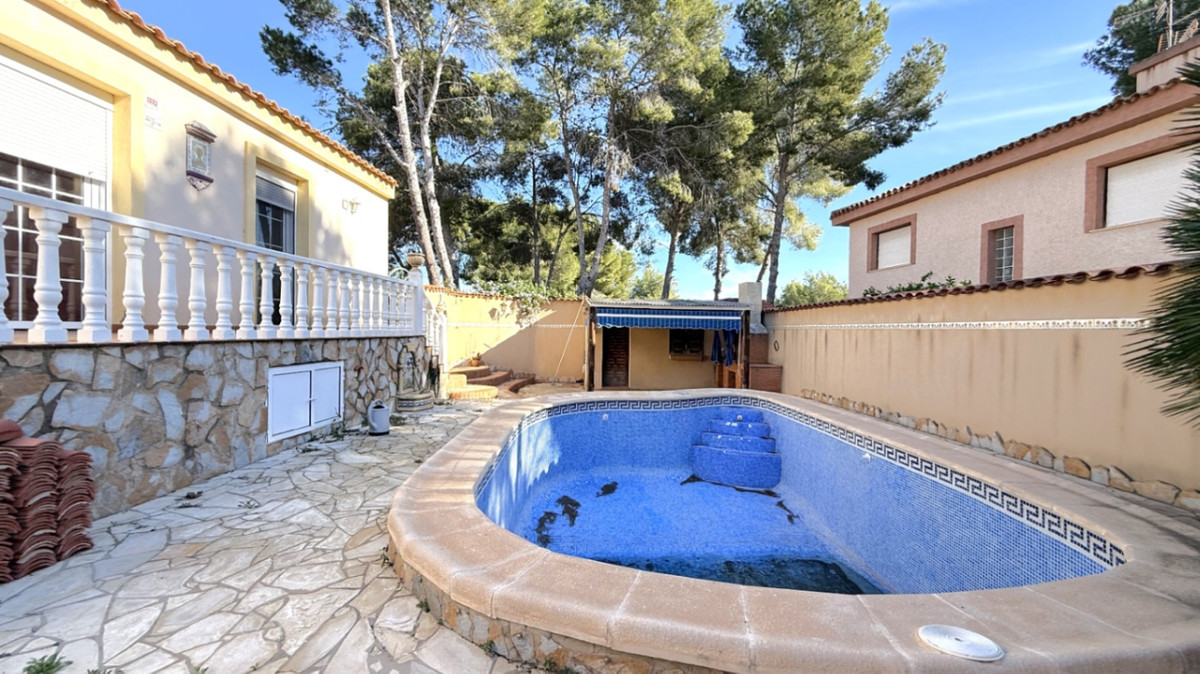 4 Bed Townhouse for sale in Pilar De La Horadada Costa Blanca, Alicante, Spain