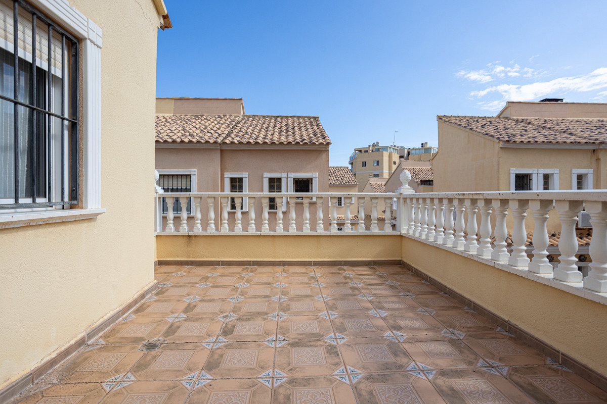Se vende Villa - Chalet de 2 dormitorios en Costa Blanca, Alicante, España