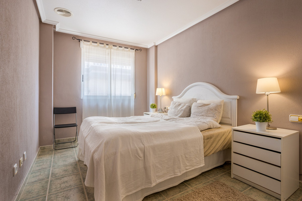 Se vende Villa - Chalet de 2 dormitorios en Costa Blanca, Alicante, España