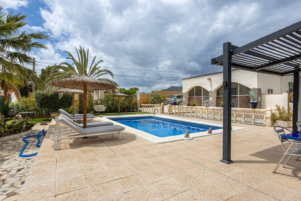 Se vende Finca - Cortijo de 5 dormitorios en Costa Blanca, Alicante, España