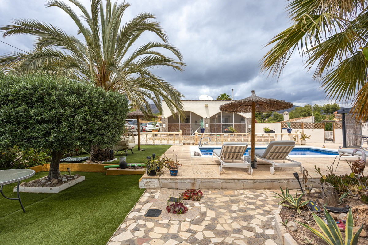 Se vende Finca - Cortijo de 5 dormitorios en Costa Blanca, Alicante, España