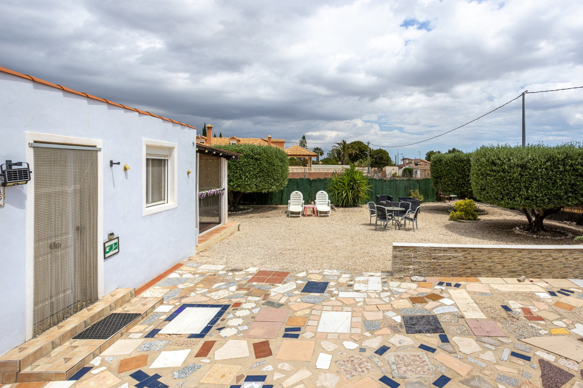 Se vende Finca - Cortijo de 5 dormitorios en Costa Blanca, Alicante, España