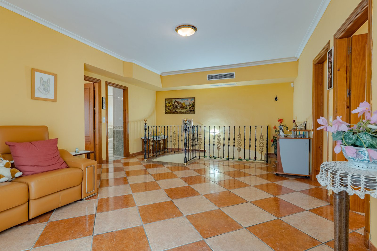 Se vende Villa - Chalet de 8 dormitorios en Costa Del Sol, Málaga, España