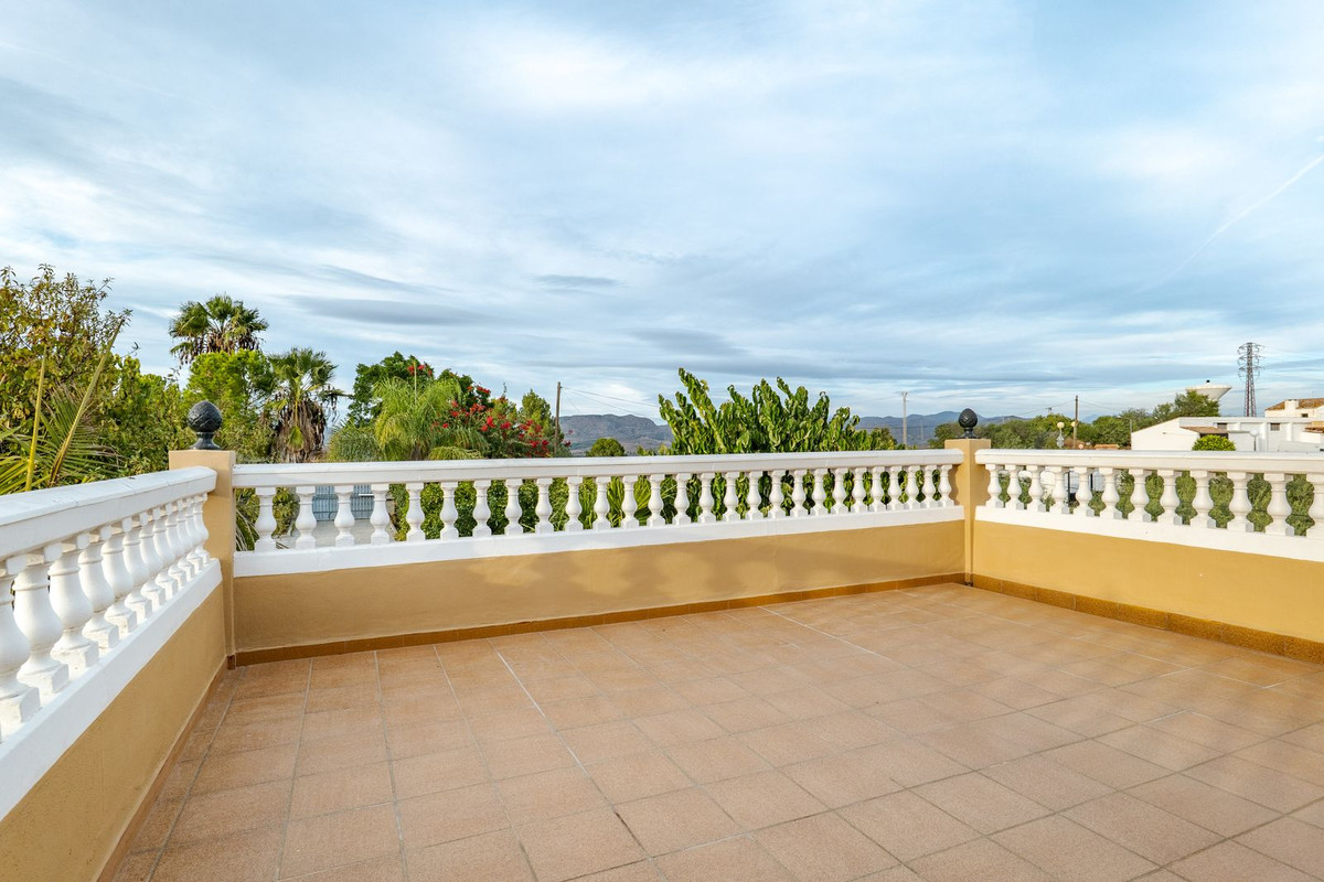 Se vende Villa - Chalet de 8 dormitorios en Costa Del Sol, Málaga, España