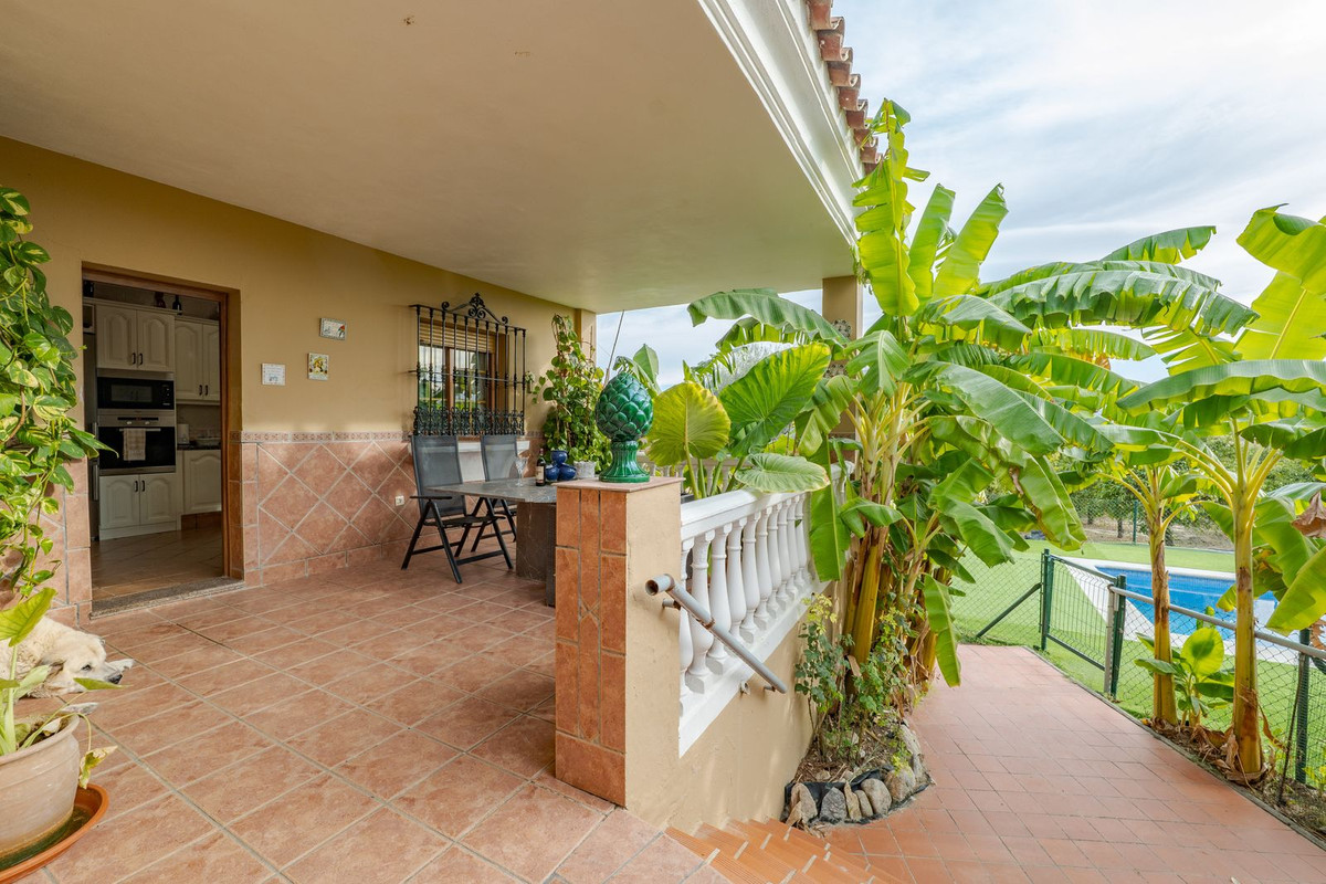 Se vende Villa - Chalet de 8 dormitorios en Costa Del Sol, Málaga, España