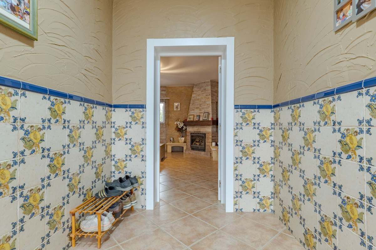 Se vende Villa - Chalet de 8 dormitorios en Costa Del Sol, Málaga, España