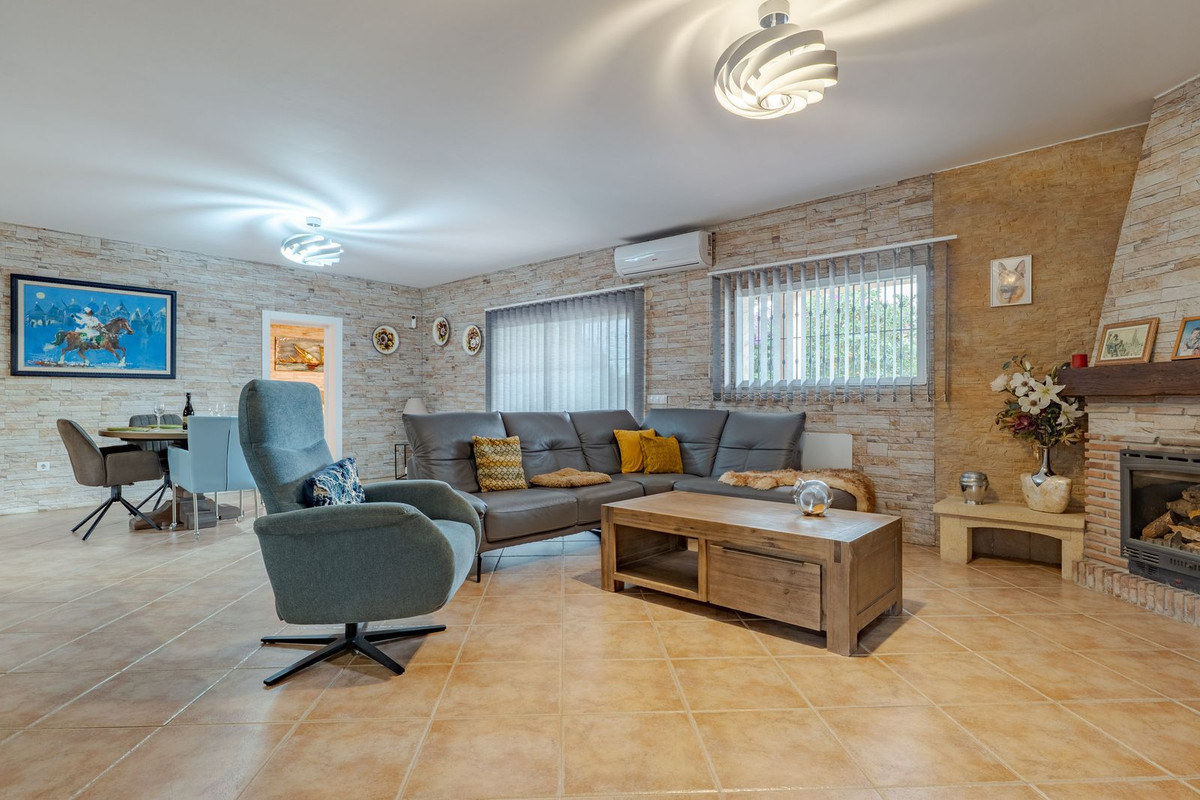 Se vende Villa - Chalet de 8 dormitorios en Costa Del Sol, Málaga, España