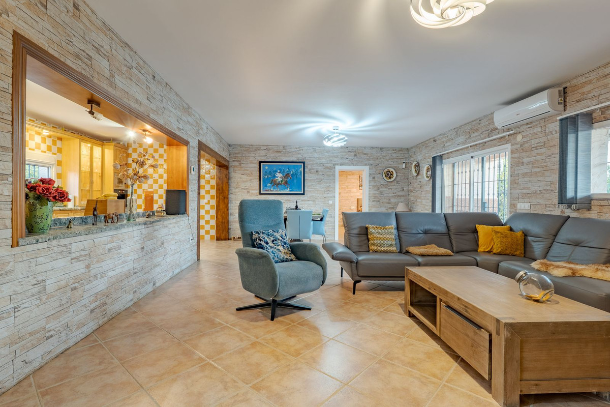 Se vende Villa - Chalet de 8 dormitorios en Costa Del Sol, Málaga, España