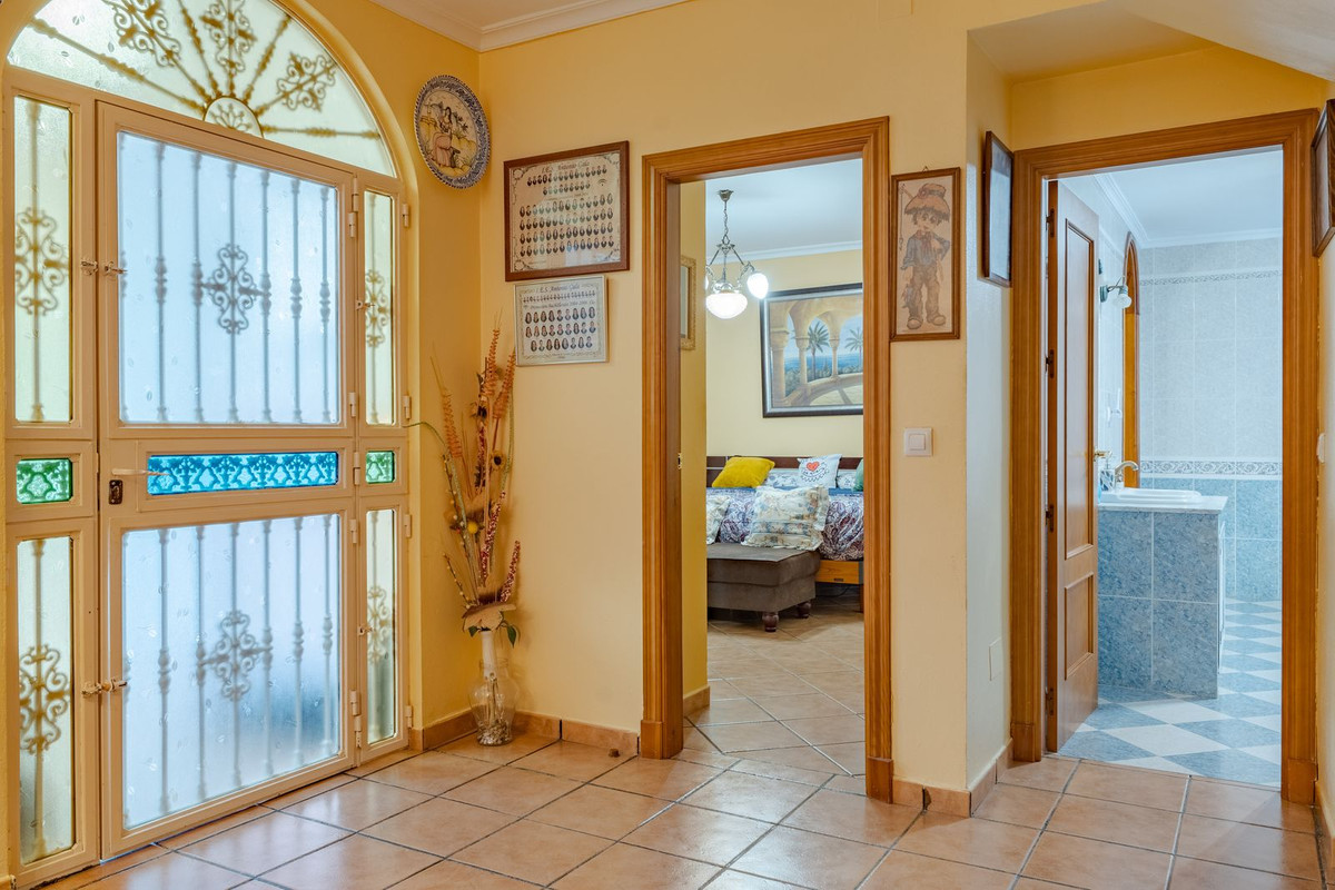Se vende Villa - Chalet de 8 dormitorios en Costa Del Sol, Málaga, España