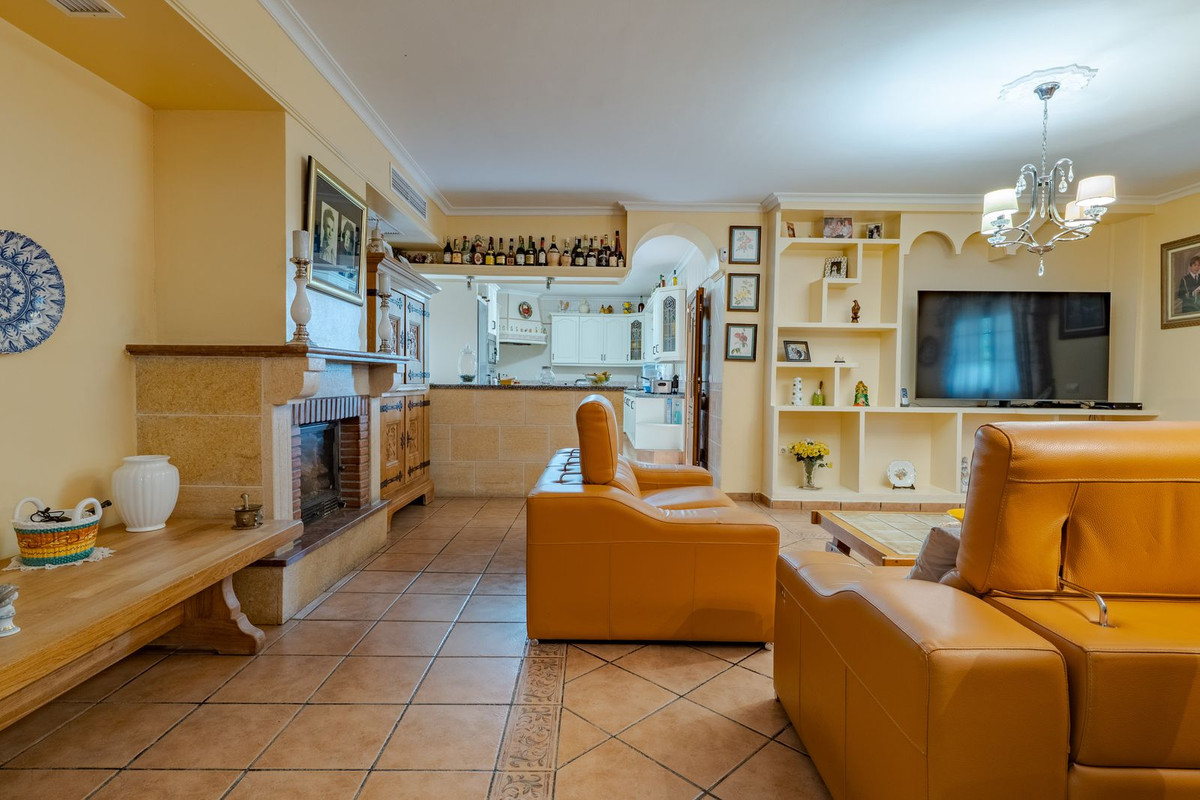Se vende Villa - Chalet de 8 dormitorios en Costa Del Sol, Málaga, España