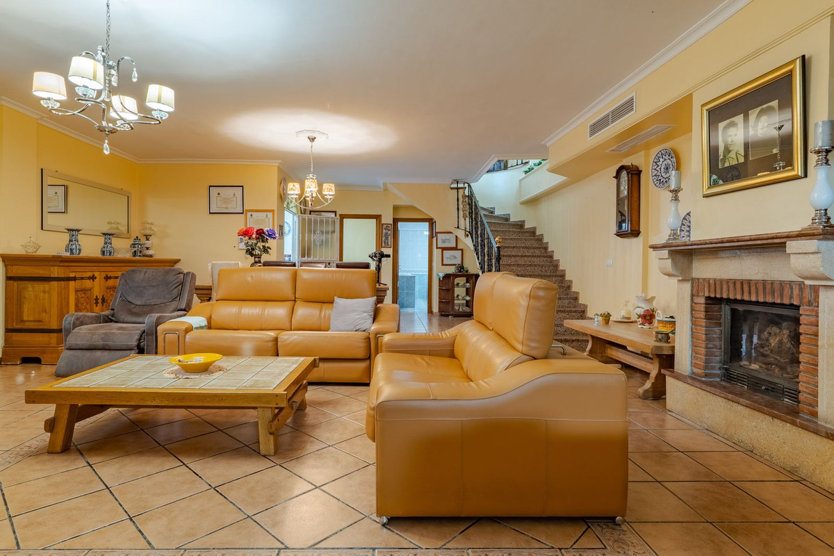 Se vende Villa - Chalet de 8 dormitorios en Costa Del Sol, Málaga, España