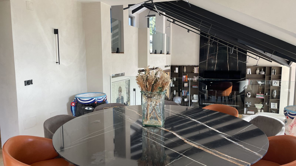 5 Bed Townhouse for sale in Benahavís Costa Del Sol, Málaga, Spain