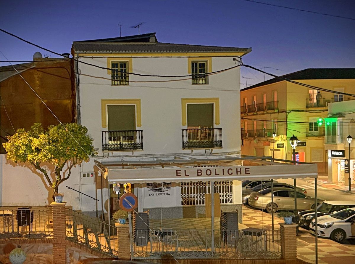 Se vende Café de 3 dormitorios en Costa Del Sol, Málaga, España