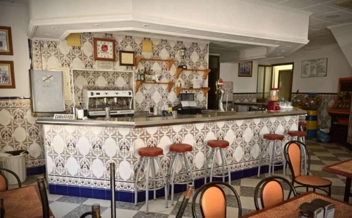 Se vende Café de 3 dormitorios en Costa Del Sol, Málaga, España