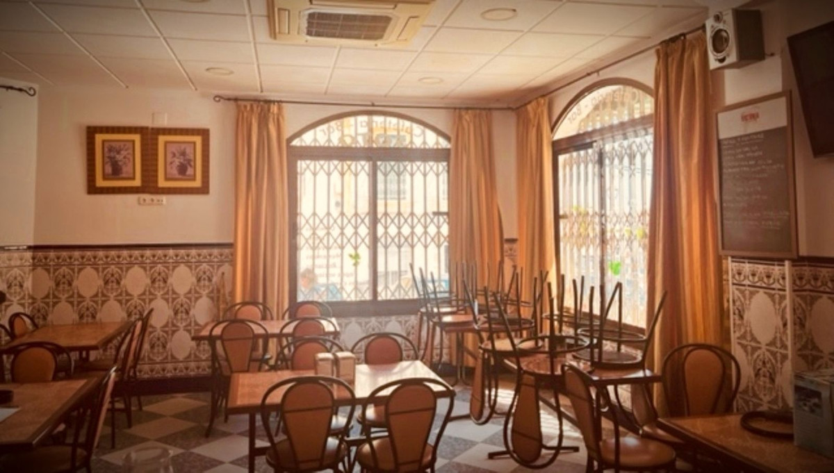 Se vende Café de 3 dormitorios en Costa Del Sol, Málaga, España