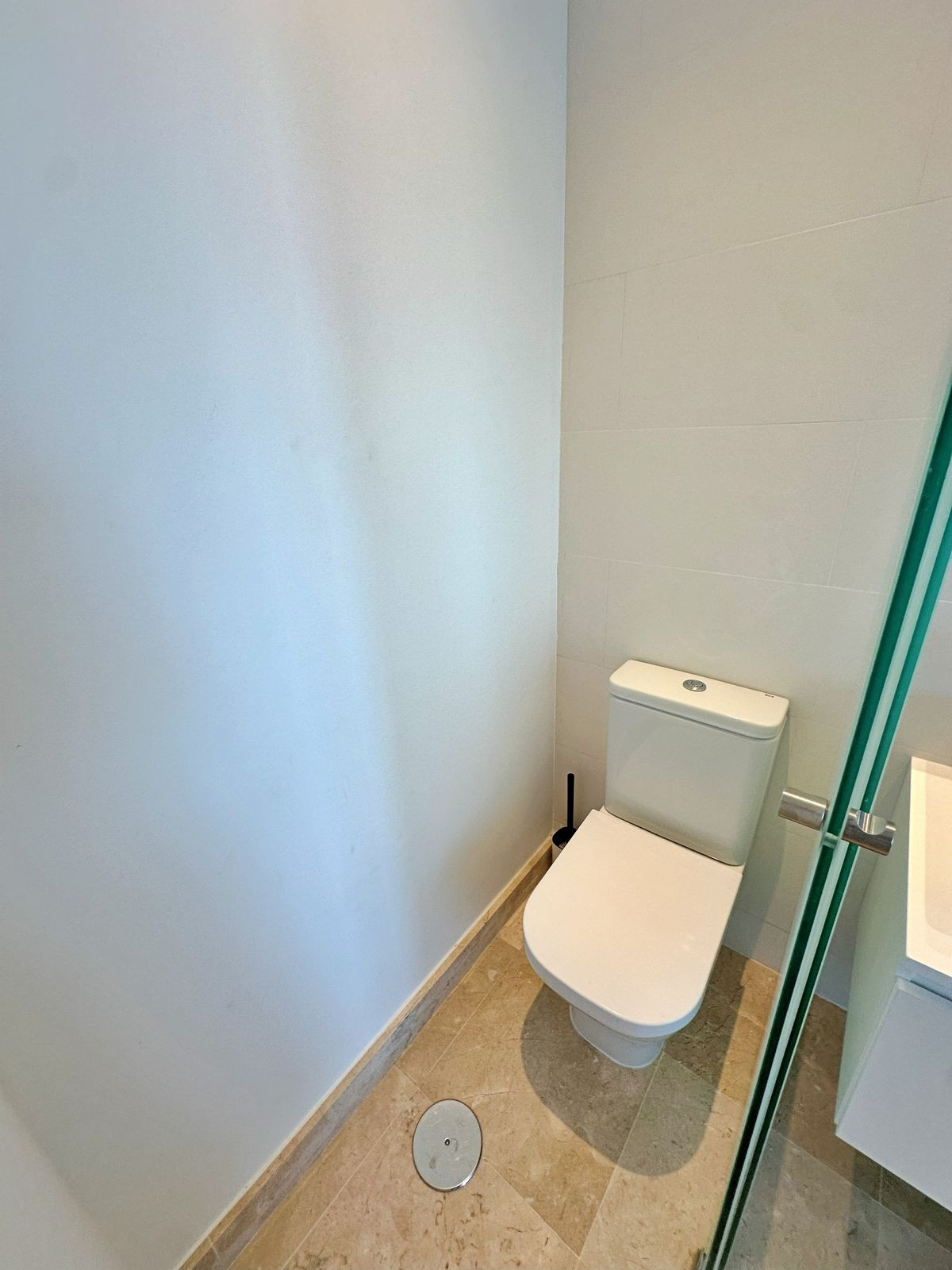 5 Bed Apartment for sale in El Paraiso Costa Del Sol, Málaga, Spain