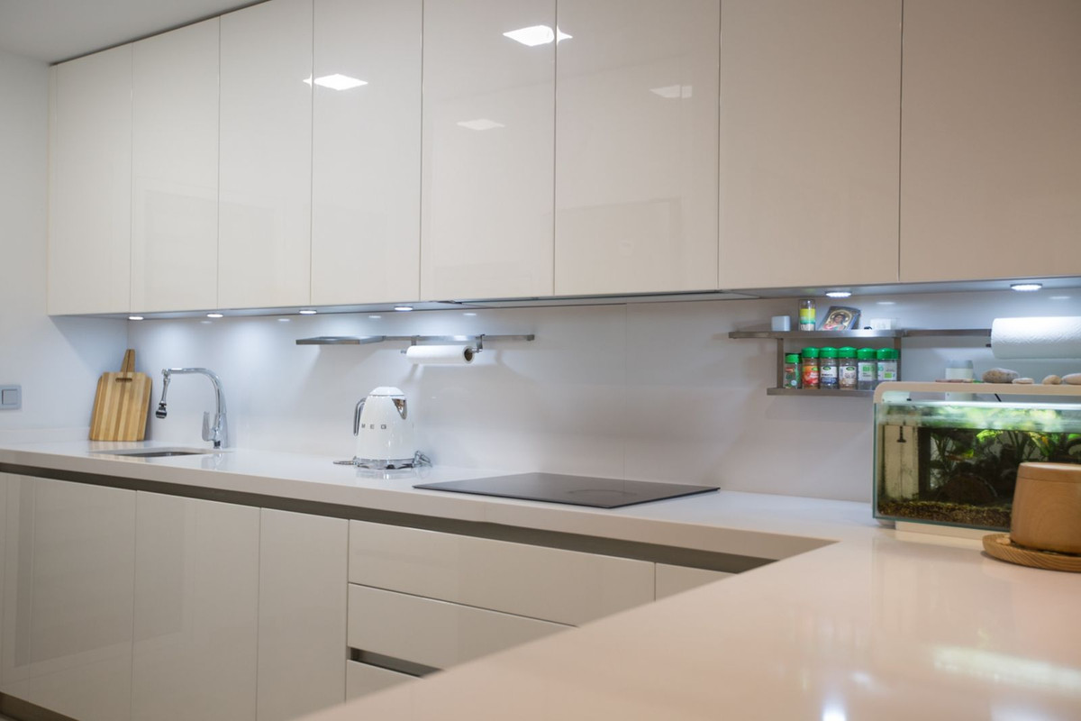 2 Bed Apartment for sale in Nueva Andalucía Costa Del Sol, Málaga, Spain