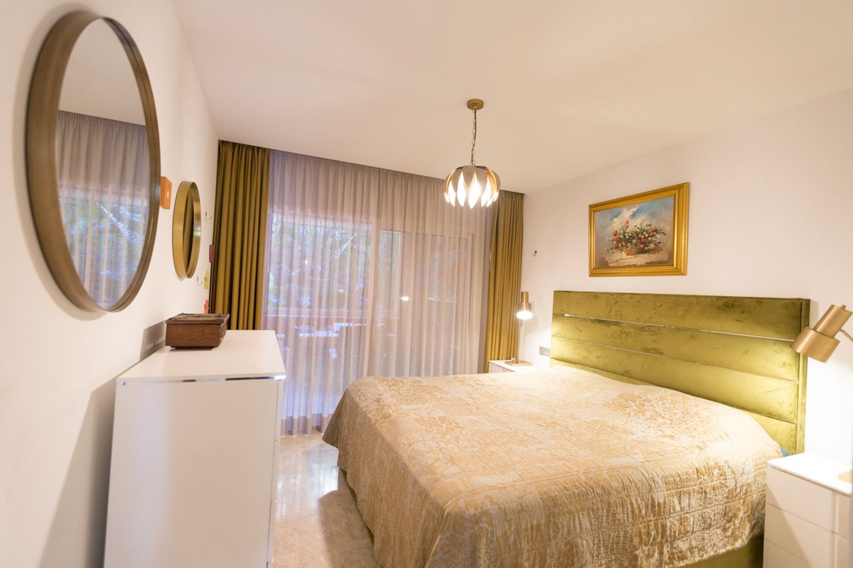 2 Bed Apartment for sale in Nueva Andalucía Costa Del Sol, Málaga, Spain