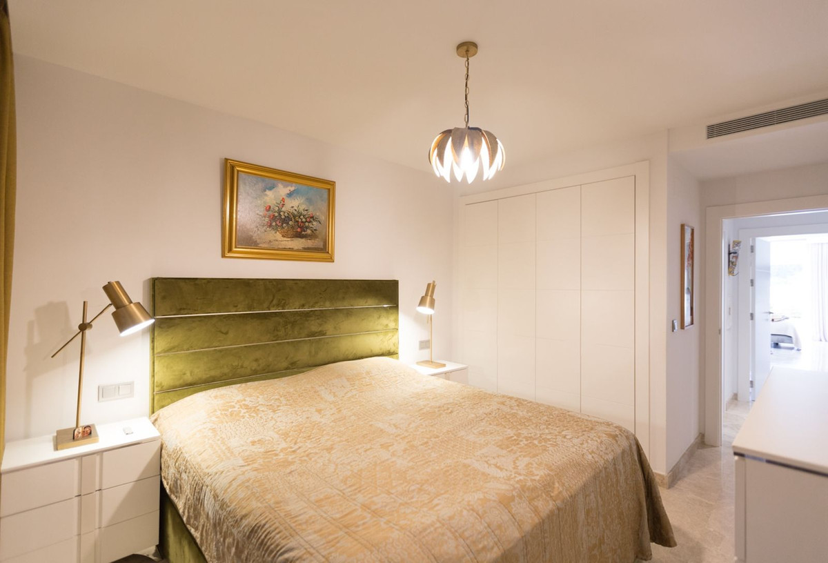 2 Bed Apartment for sale in Nueva Andalucía Costa Del Sol, Málaga, Spain