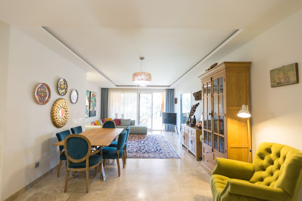 2 Bed Apartment for sale in Nueva Andalucía Costa Del Sol, Málaga, Spain