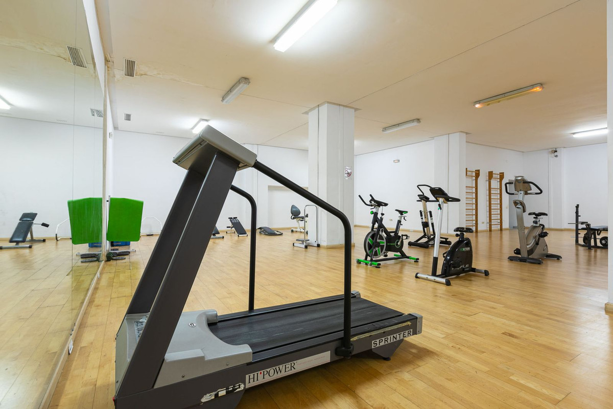 Se vende Apartamento Planta Media de 2 dormitorios en Costa Del Sol, Málaga, España