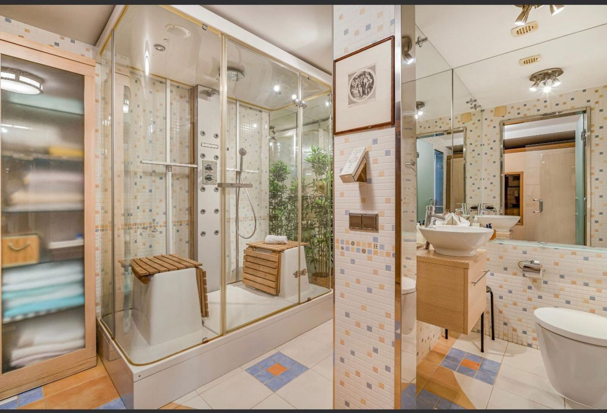 4 Bed Townhouse for sale in Nagüeles Costa Del Sol, Málaga, Spain