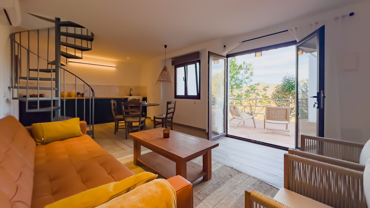 6 Bed Townhouse for sale in Montes De Málaga Málaga Ciudad, Málaga, Spain