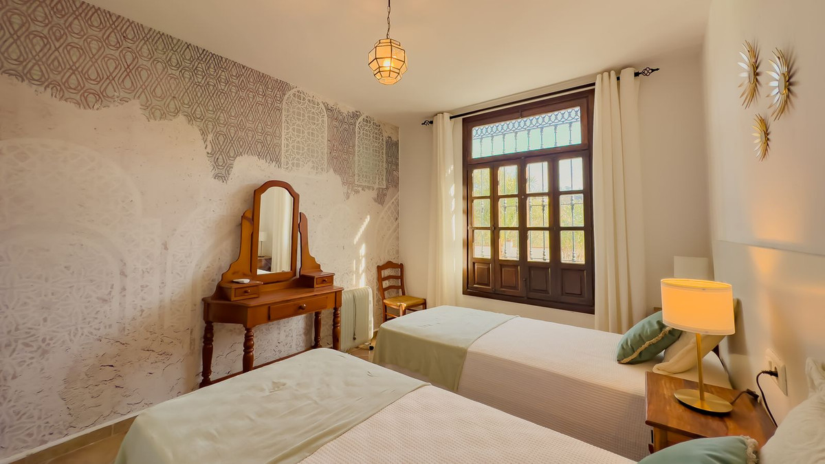 6 Bed Townhouse for sale in Montes De Málaga Málaga Ciudad, Málaga, Spain