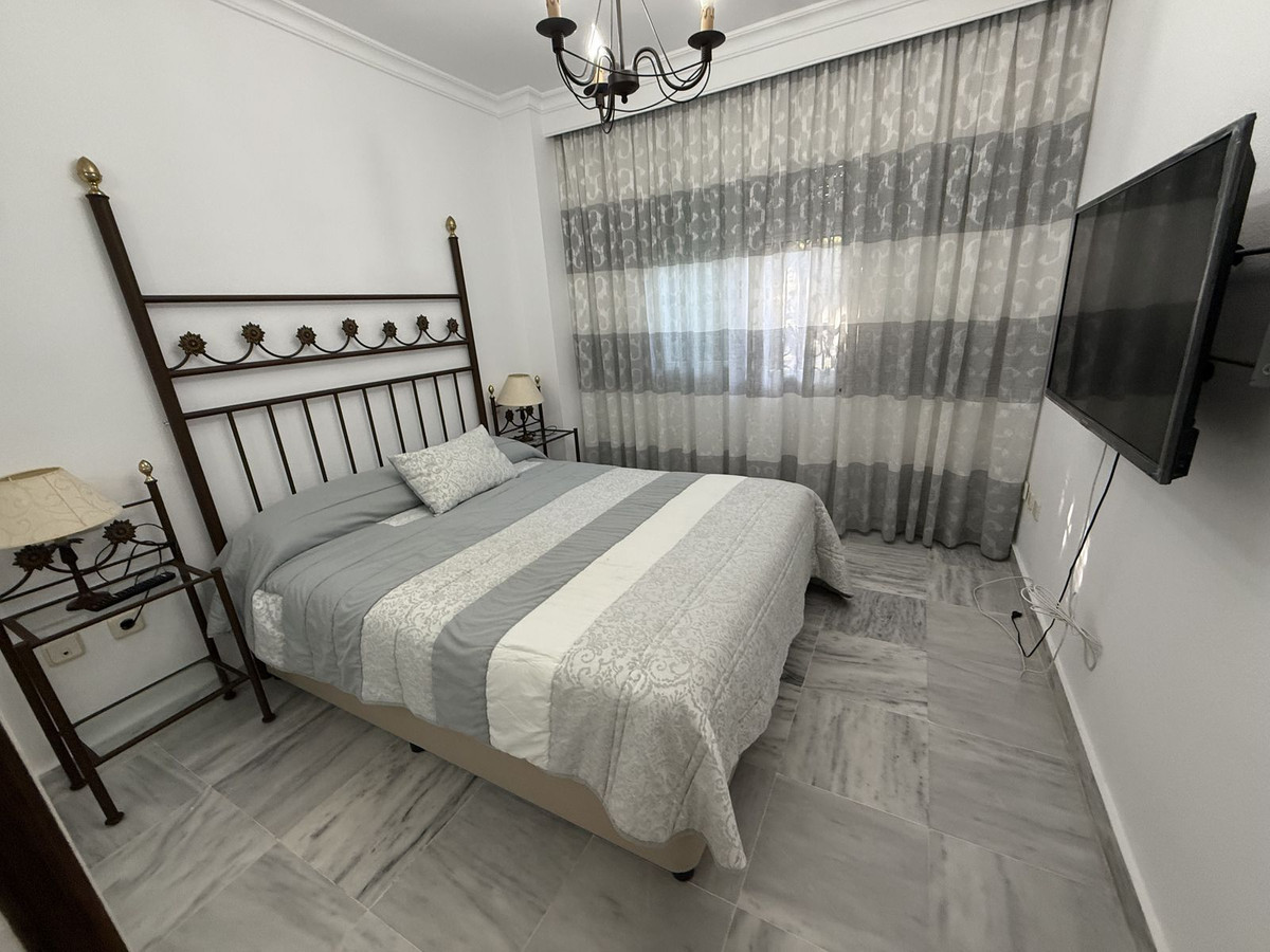 2 Bed Apartment for sale in Puerto Banús Costa Del Sol, Málaga, Spain