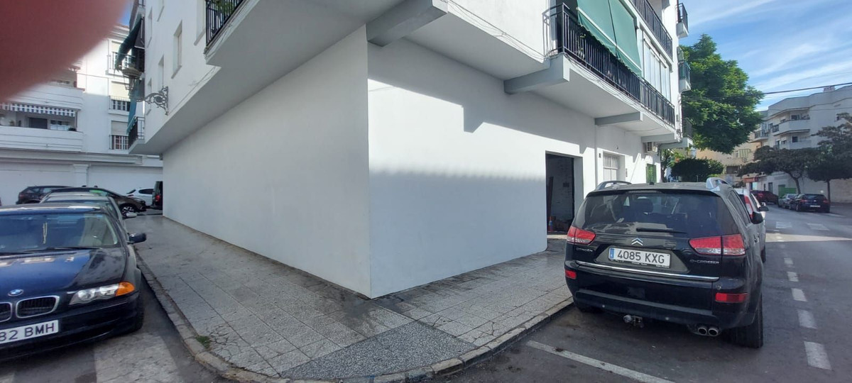 Se vende Local comercial  en Costa Del Sol, Málaga, España