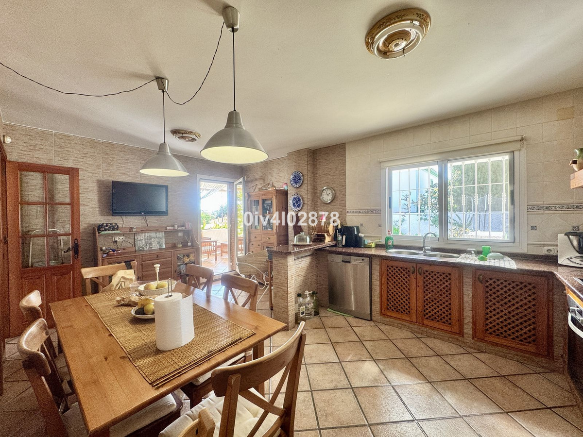 4 Bed Townhouse for sale in Torremolinos Costa Del Sol, Málaga, Spain