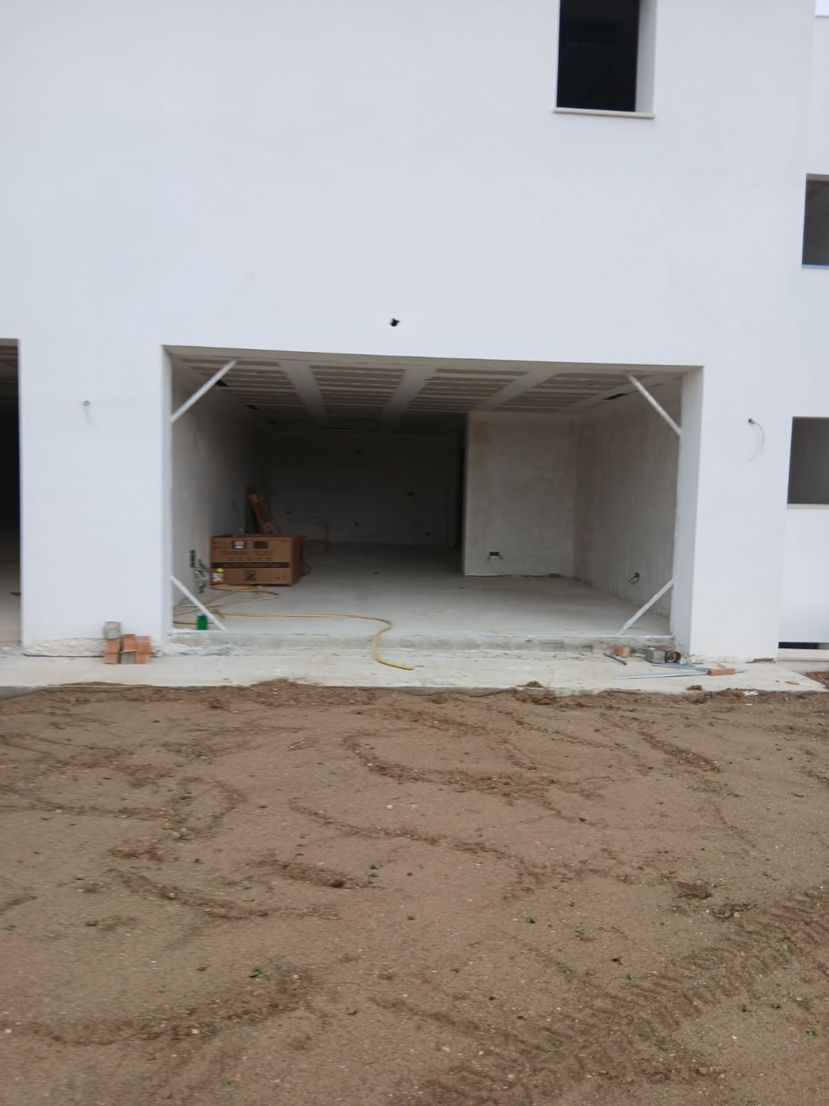 Se vende Villa - Chalet de 9 dormitorios en Costa Del Sol, Cadiz, España