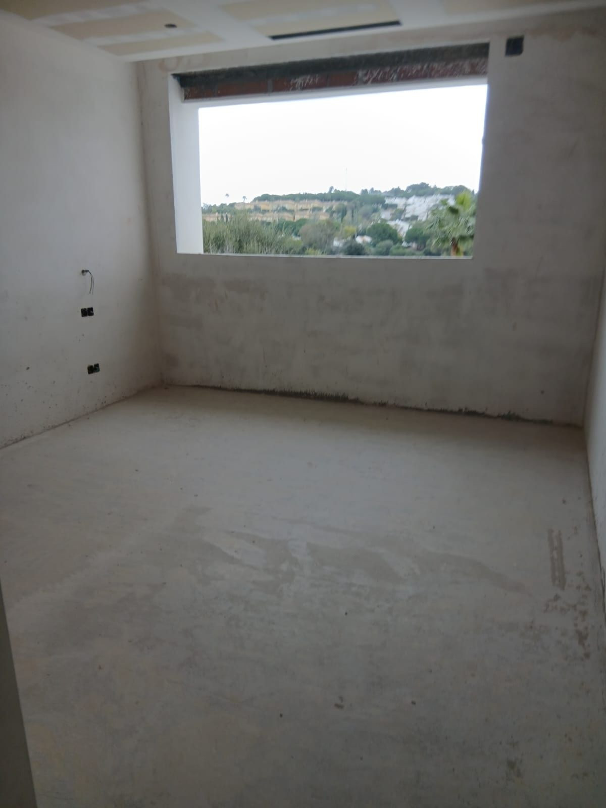 Se vende Villa - Chalet de 9 dormitorios en Costa Del Sol, Cadiz, España