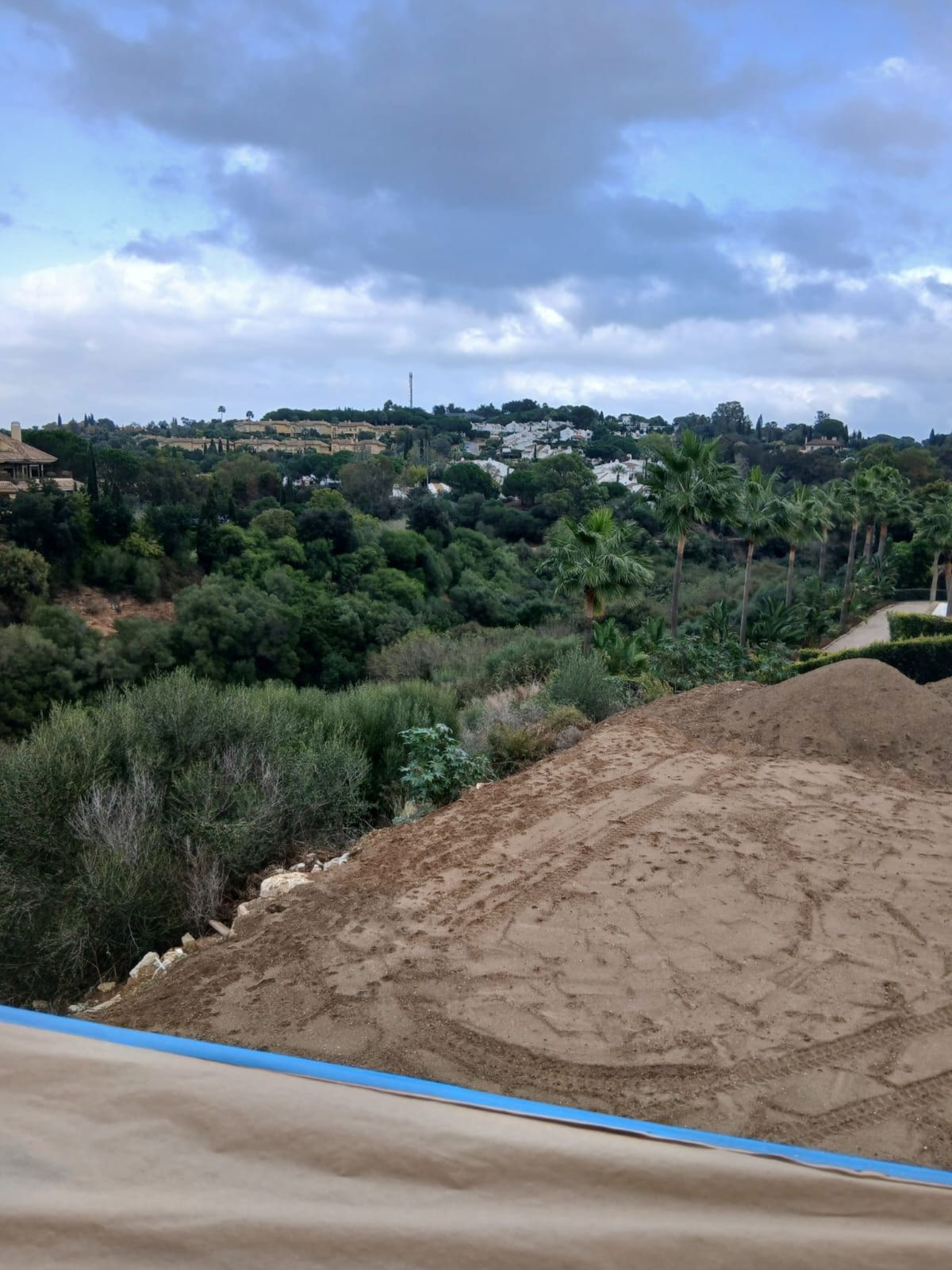 Se vende Villa - Chalet de 9 dormitorios en Costa Del Sol, Cadiz, España
