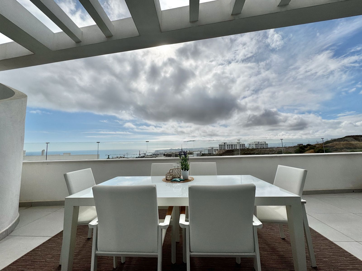 2 Bed Apartment for sale in Fuengirola Costa Del Sol, Málaga, Spain