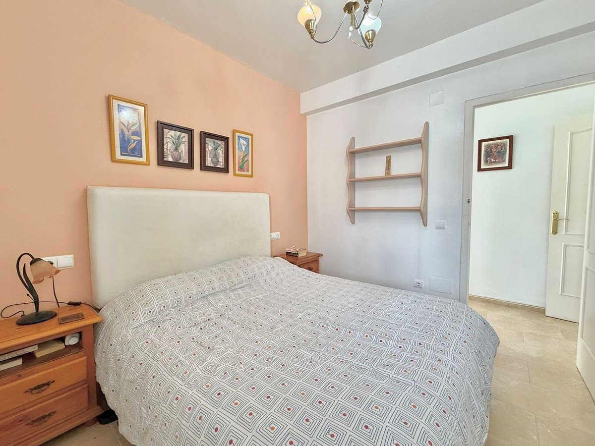 3 Bed Apartment for sale in Fuengirola Costa Del Sol, Málaga, Spain