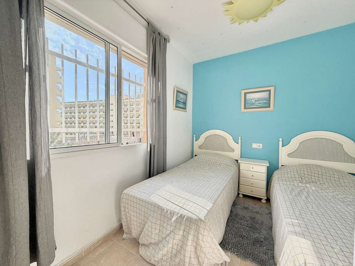 3 Bed Apartment for sale in Fuengirola Costa Del Sol, Málaga, Spain