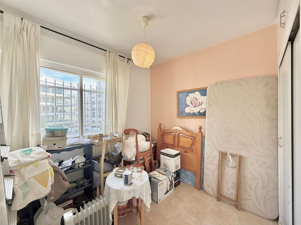 3 Bed Apartment for sale in Fuengirola Costa Del Sol, Málaga, Spain