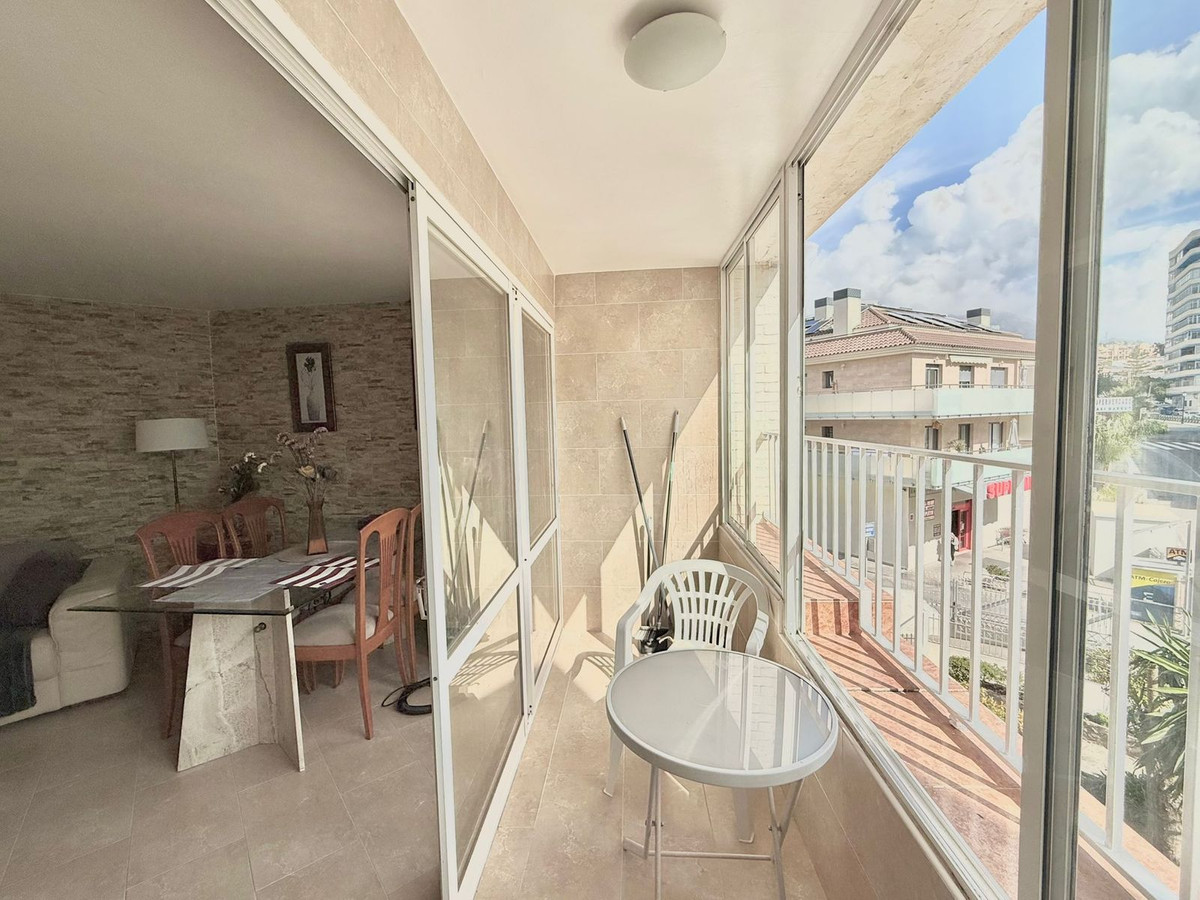 3 Bed Apartment for sale in Fuengirola Costa Del Sol, Málaga, Spain