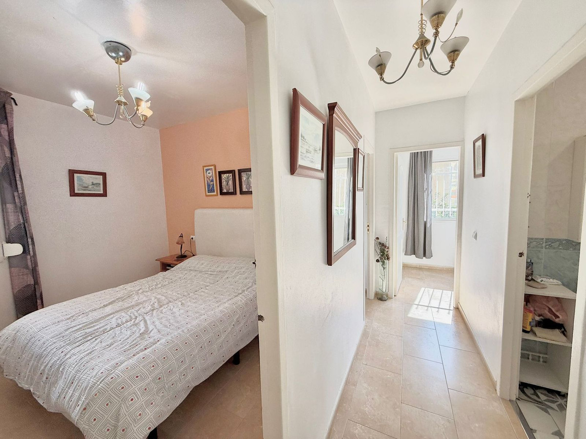 3 Bed Apartment for sale in Fuengirola Costa Del Sol, Málaga, Spain