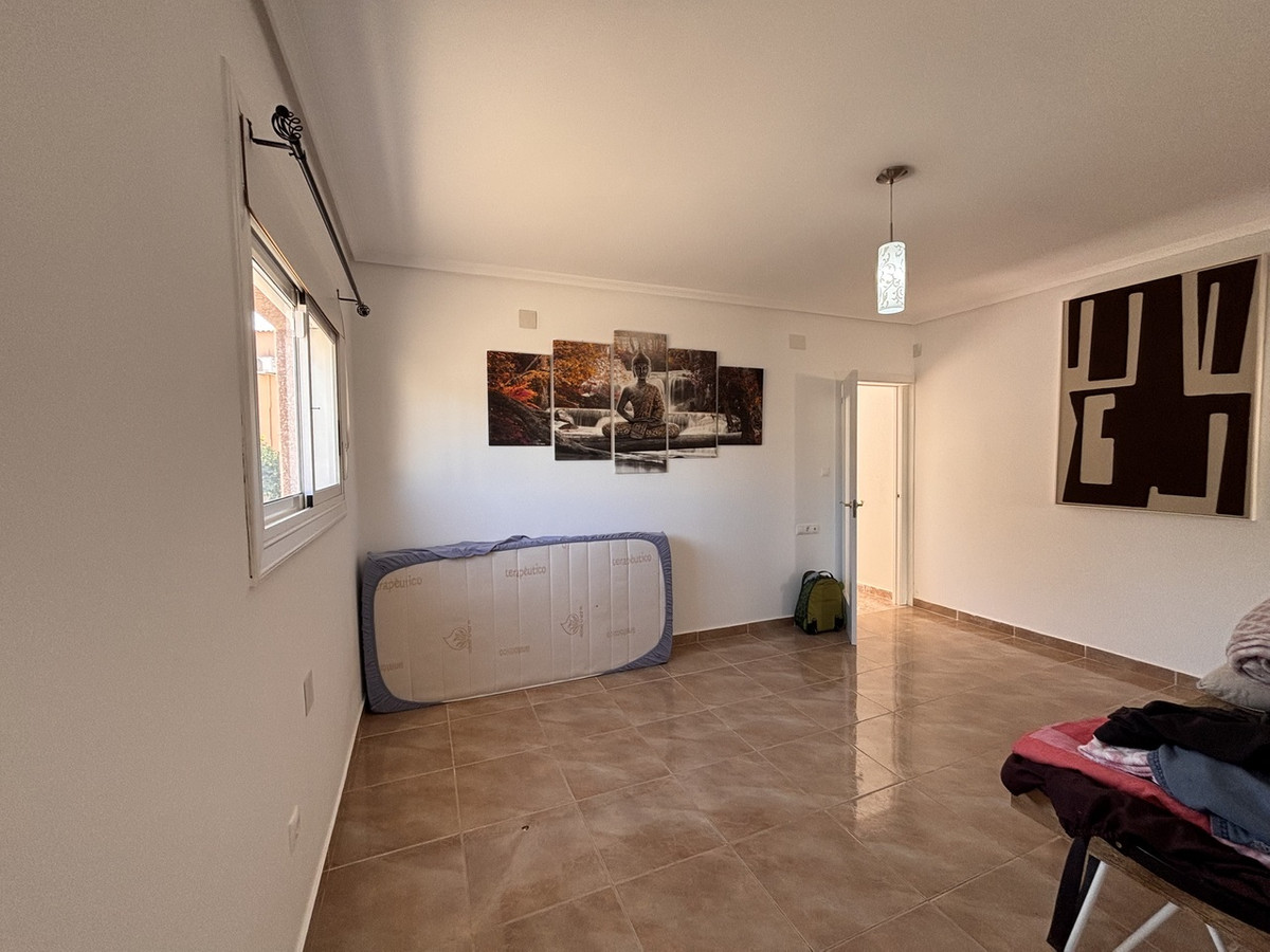 5 Bed Townhouse for sale in Benijofar Costa Blanca, Alicante, Spain