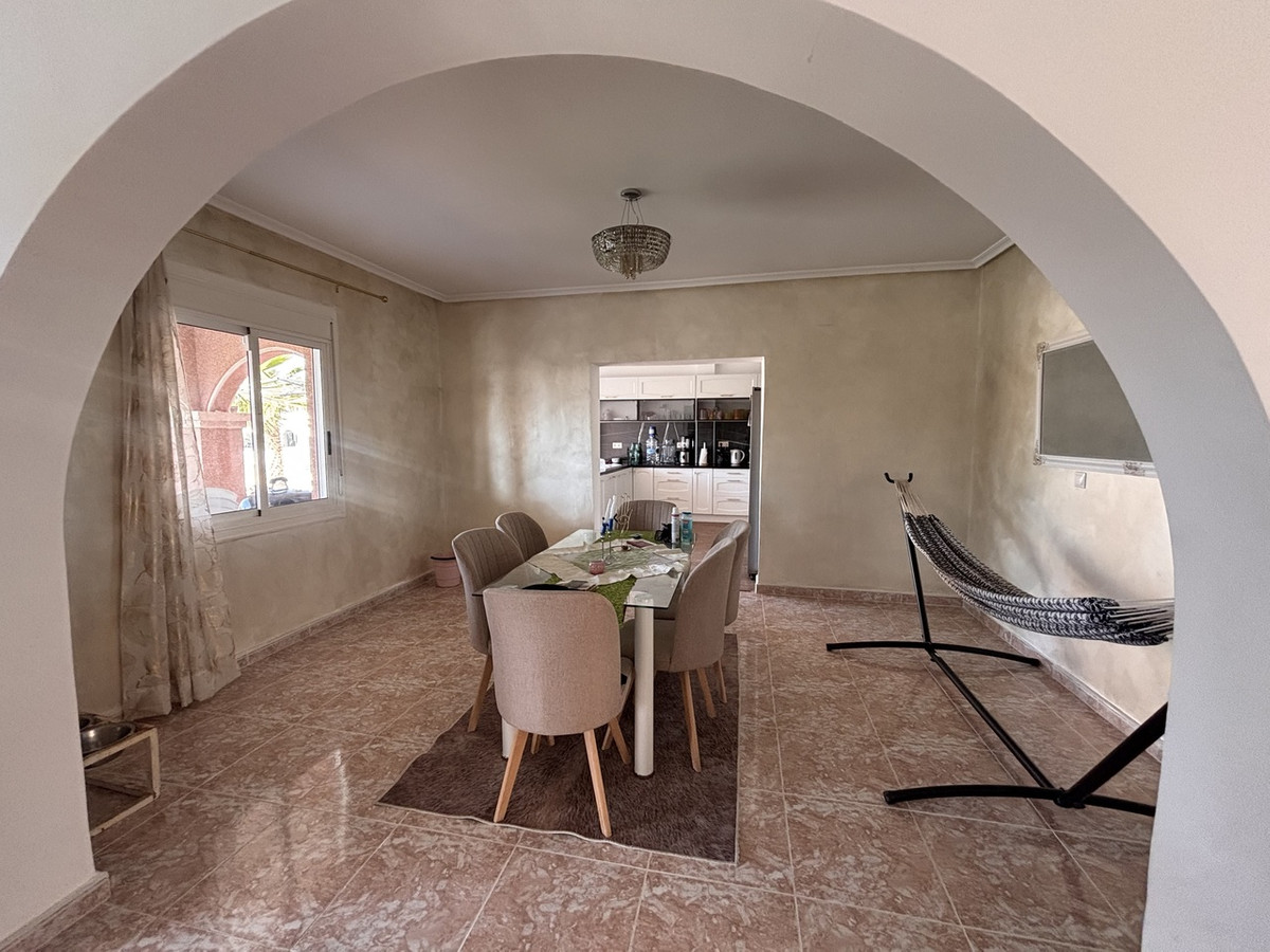 5 Bed Townhouse for sale in Benijofar Costa Blanca, Alicante, Spain