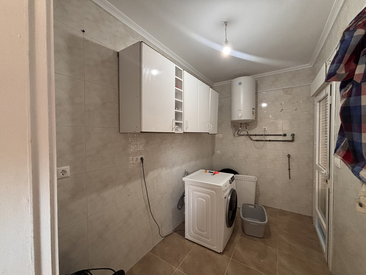 5 Bed Townhouse for sale in Benijofar Costa Blanca, Alicante, Spain