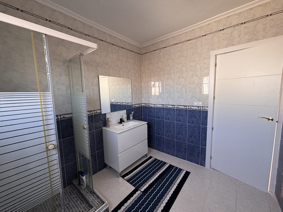 5 Bed Townhouse for sale in Benijofar Costa Blanca, Alicante, Spain