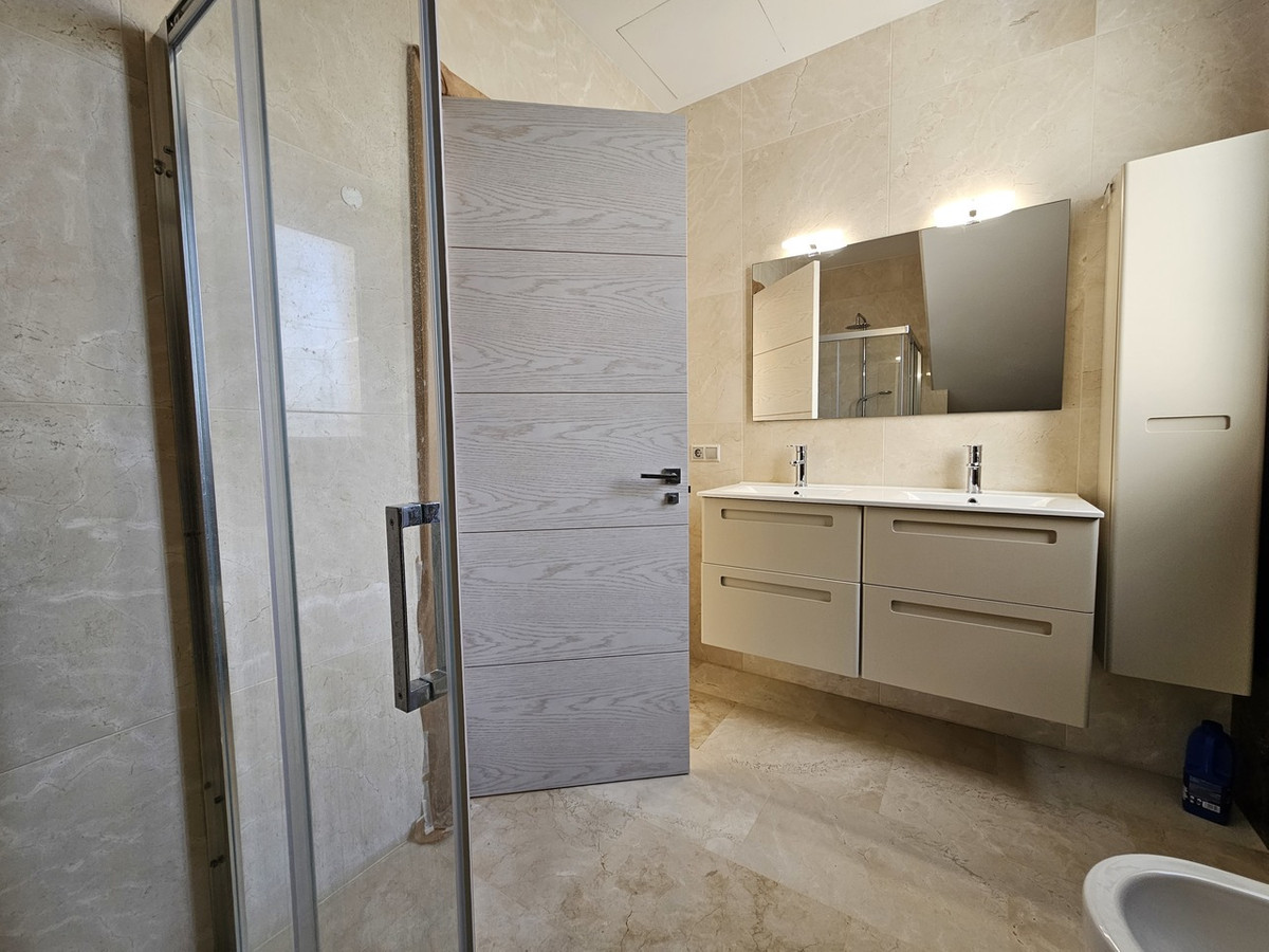 5 Bed Townhouse for sale in La Zenia Costa Blanca, Alicante, Spain