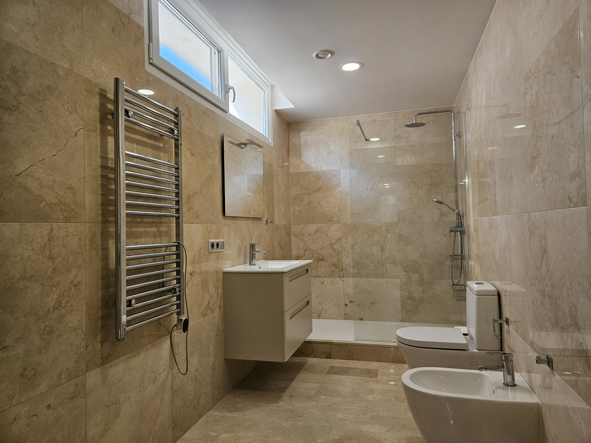 5 Bed Townhouse for sale in La Zenia Costa Blanca, Alicante, Spain